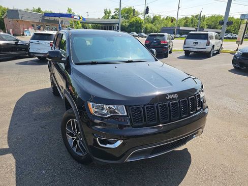 Used 2020 Jeep Grand Cherokee Limited w/ Luxury Group II image 5