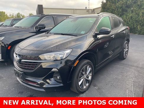 Used 2022 Buick Encore GX Select w/ Sport Touring Package image 1