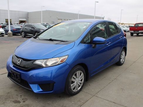 Used 2017 Honda Fit LX image 3