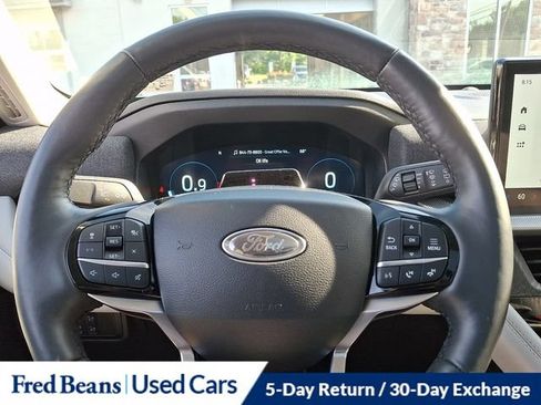 Used 2025 Ford Explorer Platinum w/ Ultimate Package AWD/4WD image 28