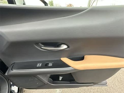 Used 2023 Lexus UX 250h AWD w/ Premium Package image 23