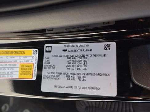 Used 2023 GMC Yukon Denali Ultimate AWD/4WD image 25