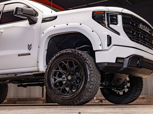 Used 2024 GMC Sierra 1500 Elevation w/ X31 Off-Road Package image 11