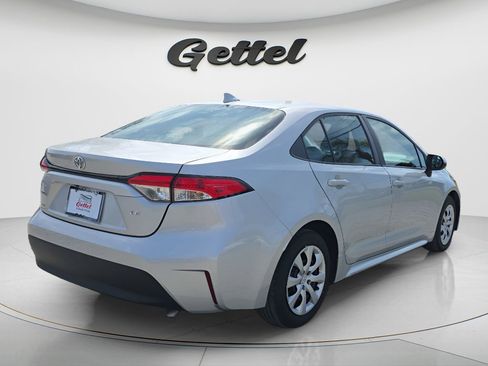 Used 2024 Toyota Corolla LE FWD image 5