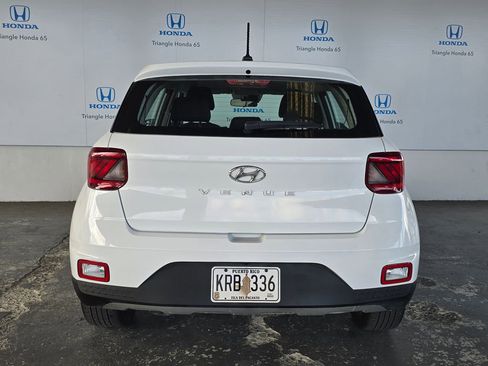 Used 2025 Hyundai Venue SE FWD image 28