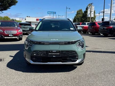Certified 2024 Kia Niro Wind w/ Wind Preserve Package FWD image 4