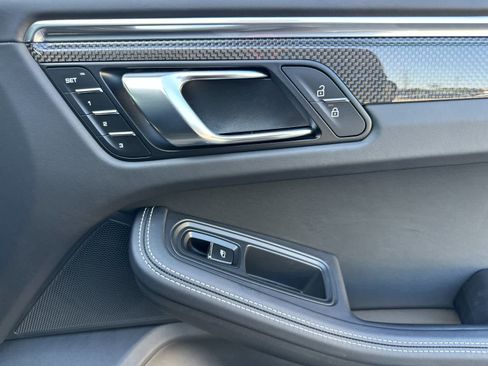 Used 2025 Porsche Macan GTS image 19