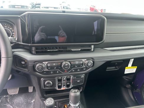 New 2026 Jeep Wrangler Unlimited Sahara AWD/4WD image 16