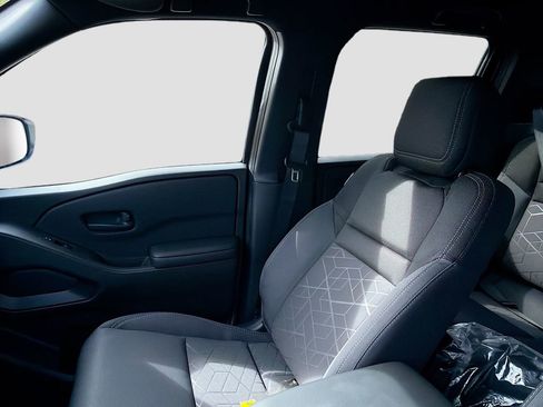 New 2026 Nissan Frontier SV image 23