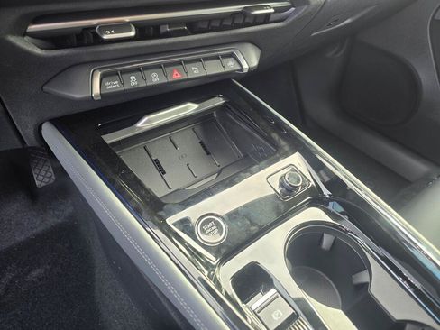 New 2026 Audi Q3 quattro 2.0T AWD/4WD image 15