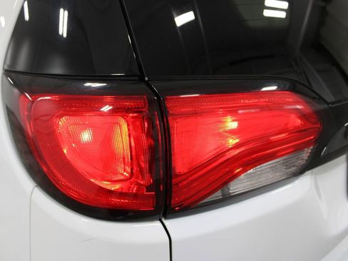 Used 2024 Chrysler Voyager LX image 22