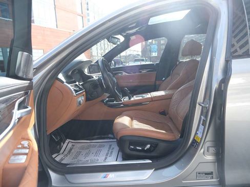Used 2020 BMW 750i xDrive image 17