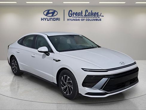 New 2026 Hyundai Sonata Blue FWD image 8