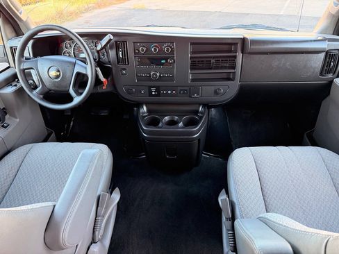 Used 2024 Chevrolet Express 3500 LT w/ LT Preferred Equipment Group RWD image 35