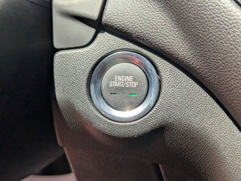 Used 2024 Chevrolet Equinox LT FWD image 26