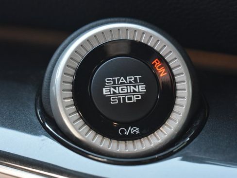 Used 2022 Jeep Wagoneer Series I RWD image 28