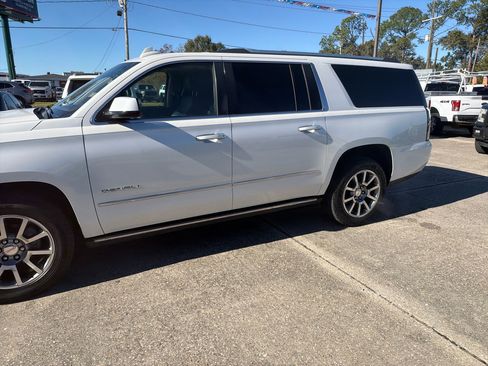 Used 2016 GMC Yukon XL Denali w/ Open Road Package image 4