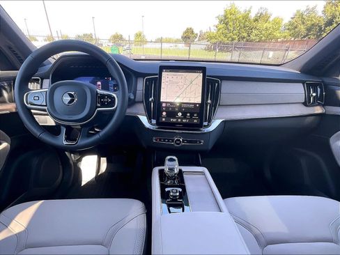 New 2027 Volvo XC90 B6 Plus AWD/4WD image 7