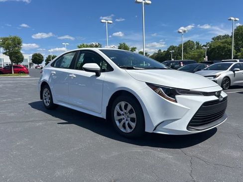 New 2026 Toyota Corolla LE FWD image 3