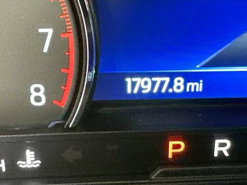 Used 2023 Ford Explorer XLT w/ Equipment Group 202A AWD/4WD image 16