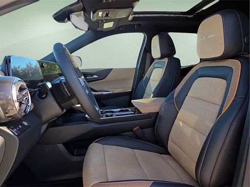 New 2026 Chevrolet Equinox ACTIV w/ Convenience Package III image 17