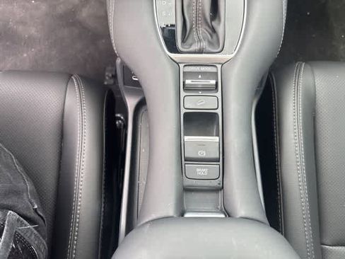 Used 2026 Honda HR-V EX-L image 17