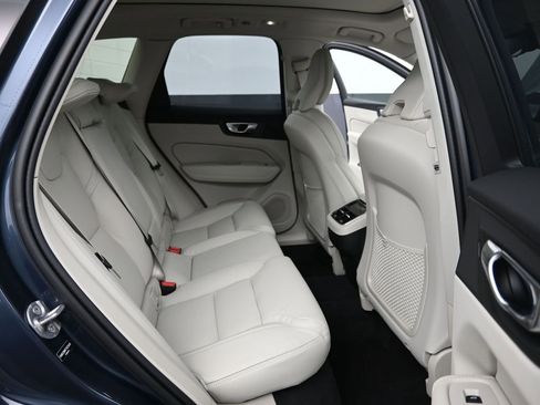 New 2026 Volvo XC60 B5 Ultra w/ Protection Package Premier AWD/4WD image 17