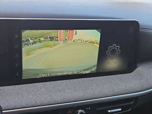 Used 2025 Nissan Kicks SV image 14