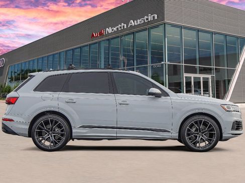 Used 2022 Audi Q7 3.0T Prestige w/ Prestige Package image 3