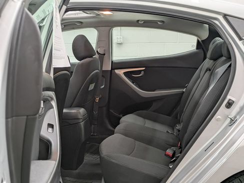 Used 2016 Hyundai Elantra Value Edition FWD image 28