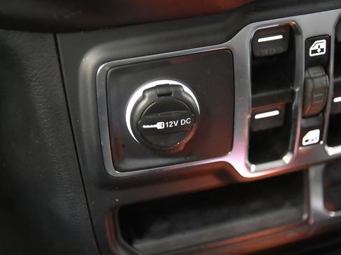 Used 2021 Jeep Gladiator Overland AWD/4WD image 22