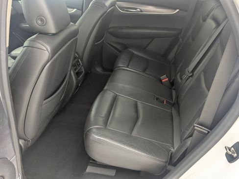 Used 2017 Cadillac XT5 Luxury w/ Driver Awareness Package image 13