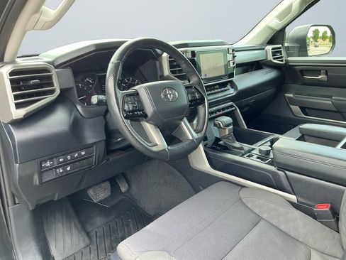 Used 2022 Toyota Tundra SR5 AWD/4WD image 11