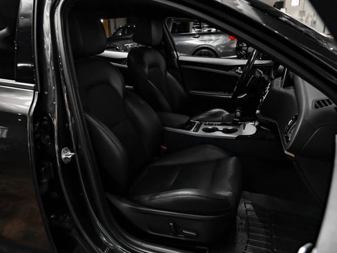 Used 2019 Kia Stinger GT AWD/4WD image 43