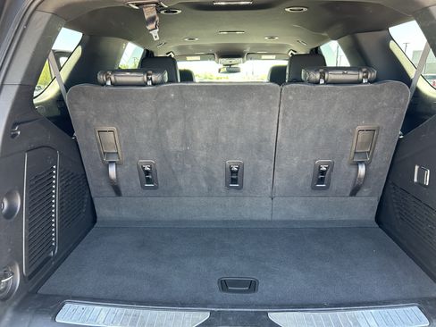 Used 2025 Chevrolet Tahoe Z71 AWD/4WD image 10
