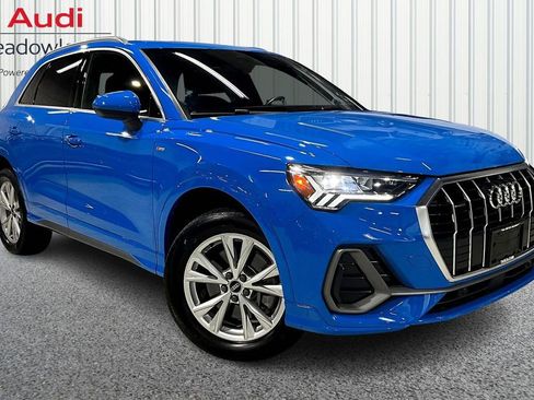 Used 2022 Audi Q3 2.0T Premium Plus image 3