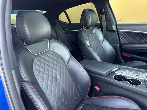 Used 2019 Genesis G70 3.3T Advanced w/ Sport Package image 32