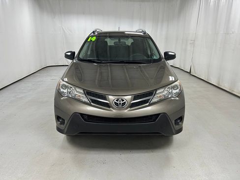 Used 2014 Toyota RAV4 LE AWD/4WD image 3