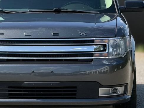 Used 2017 Ford Flex SEL w/ Equipment Group 202A AWD/4WD image 12