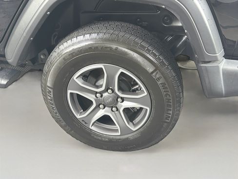 Used 2022 Jeep Wrangler Unlimited Sport AWD/4WD image 11