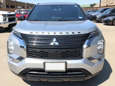 Used 2022 Mitsubishi Outlander SEL Black Edition FWD image 2