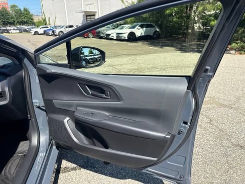 Used 2024 Toyota Prius LE FWD image 29