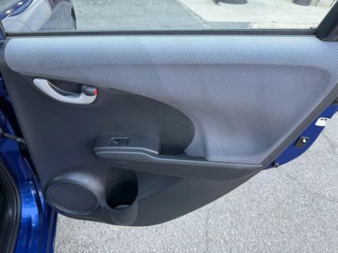 Used 2011 Honda Fit image 19