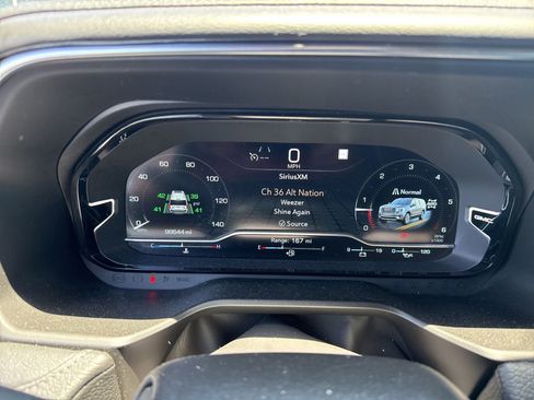 Used 2022 GMC Yukon XL Denali AWD/4WD image 21