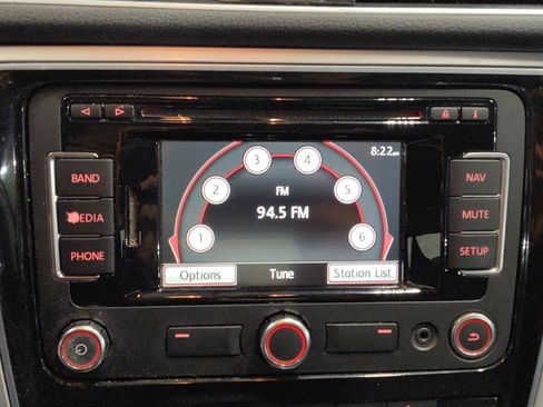 Used 2013 Volkswagen Passat 2.5 SE image 25