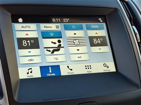 Used 2019 Ford Edge SEL w/ Equipment Group 201A image 17