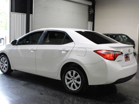 Used 2014 Toyota Corolla LE FWD image 5