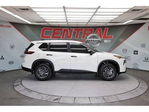 New 2026 Nissan Rogue S FWD image 5