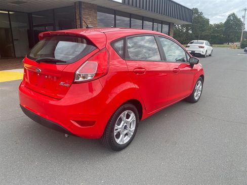 Used 2014 Ford Fiesta SE FWD image 6