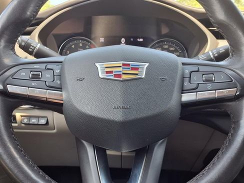 Used 2023 Cadillac XT4 Premium Luxury w/ Technology Package AWD/4WD image 16